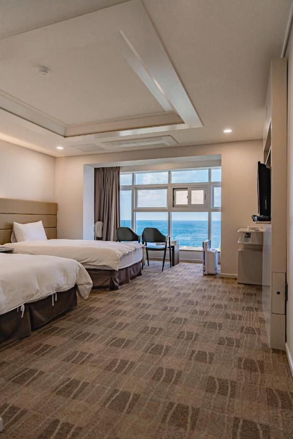 Cocoon Hotel Jeju Exterior photo