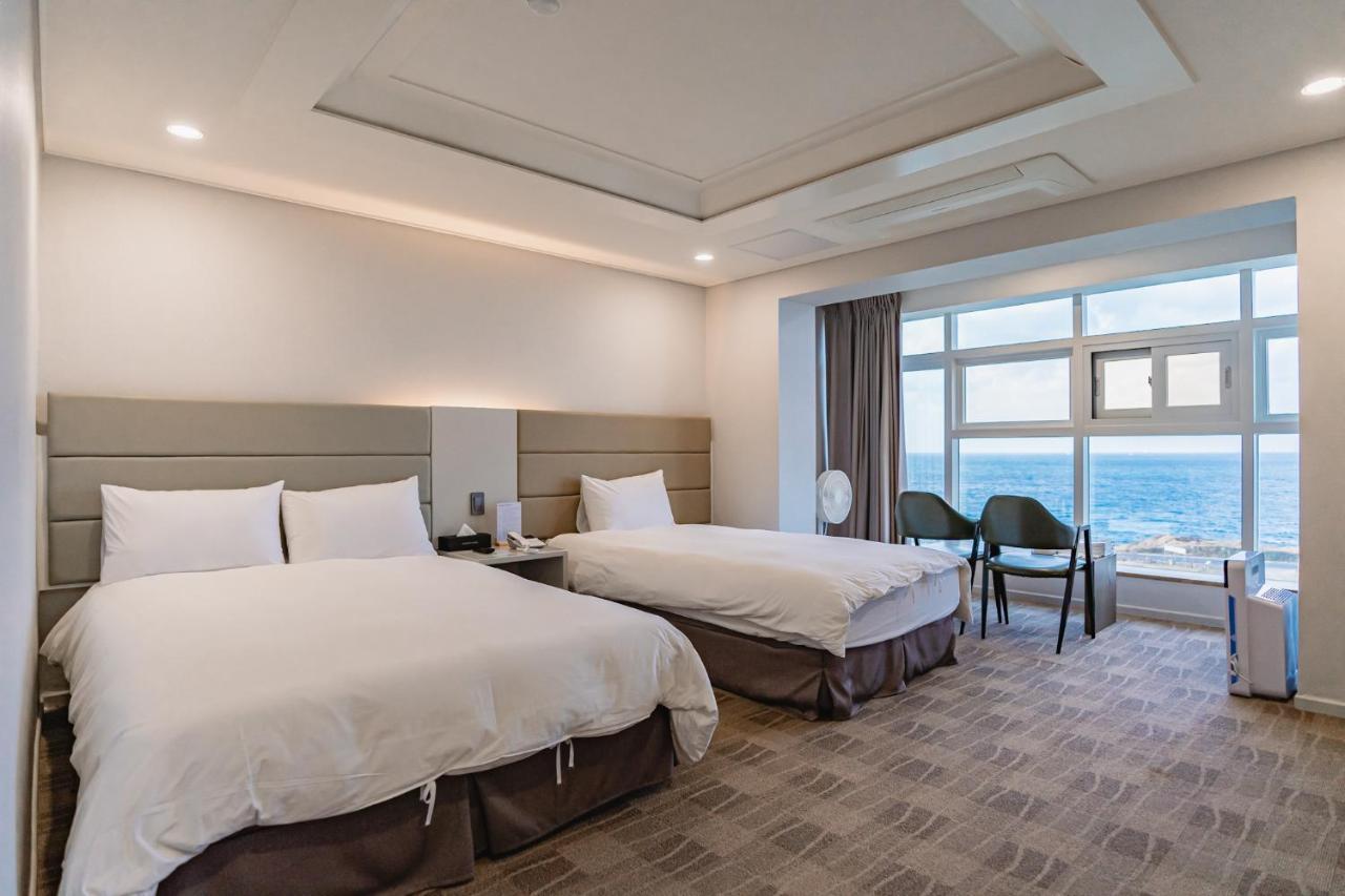 Cocoon Hotel Jeju Exterior photo