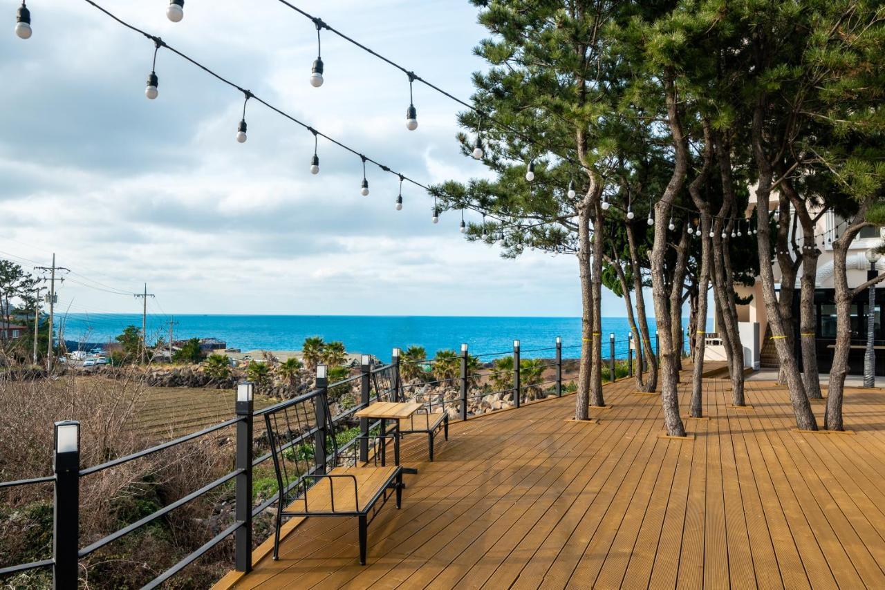 Cocoon Hotel Jeju Exterior photo